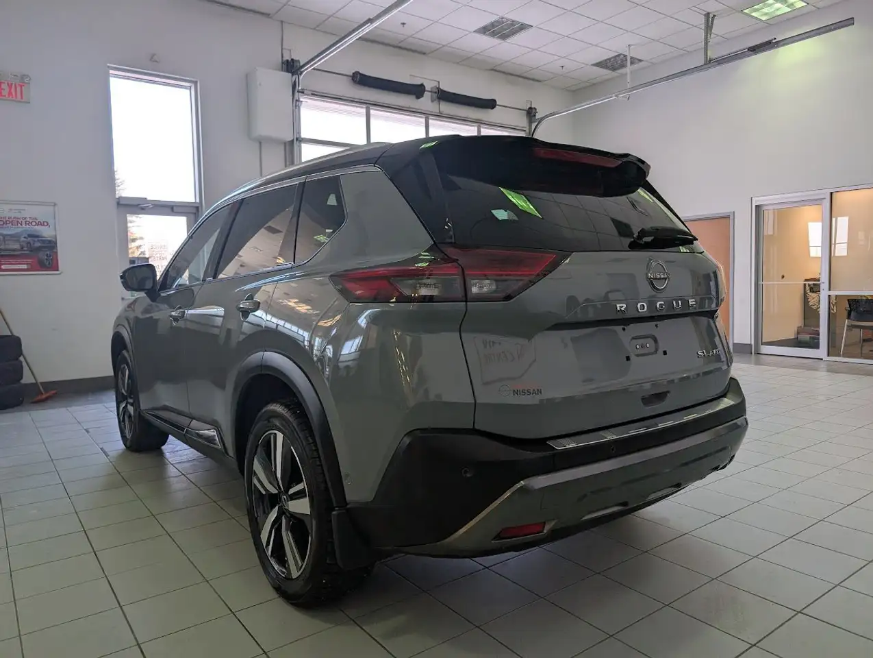 Nissan Rogue снимка Nissan Rogue