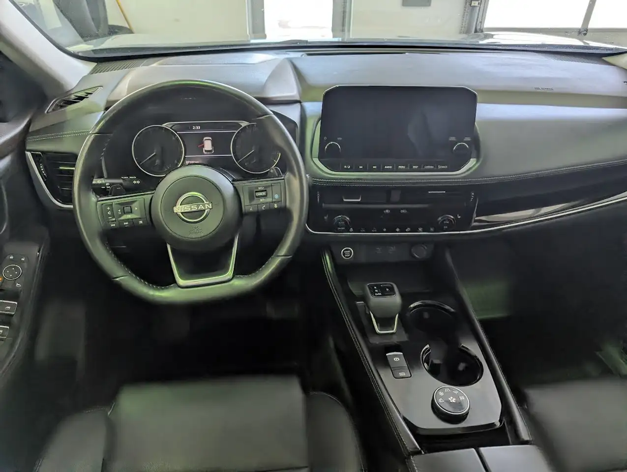 Nissan Rogue снимка Nissan Rogue