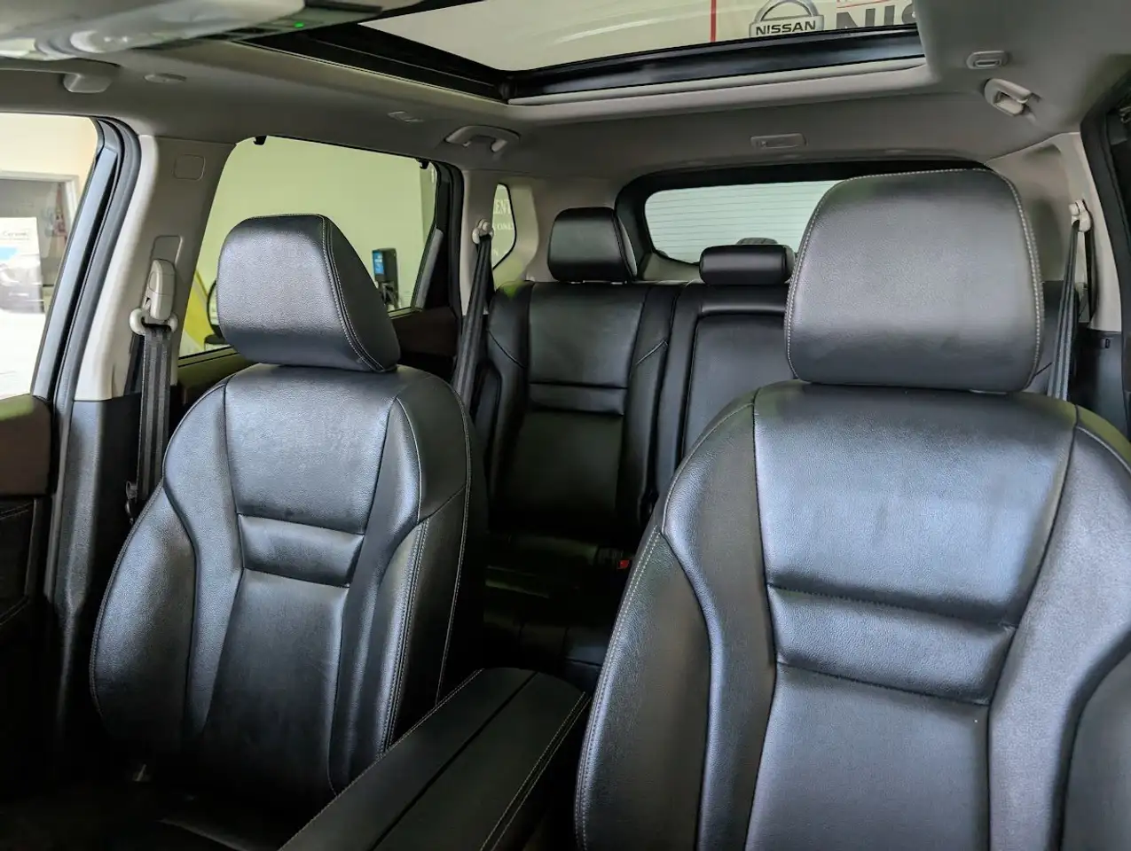 Nissan Rogue снимка Nissan Rogue