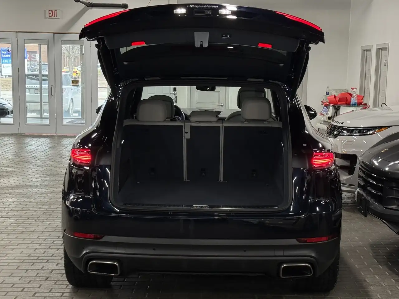 Porsche Cayenne photo Porsche Cayenne