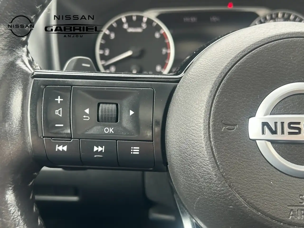 Nissan Rogue photo Nissan Rogue