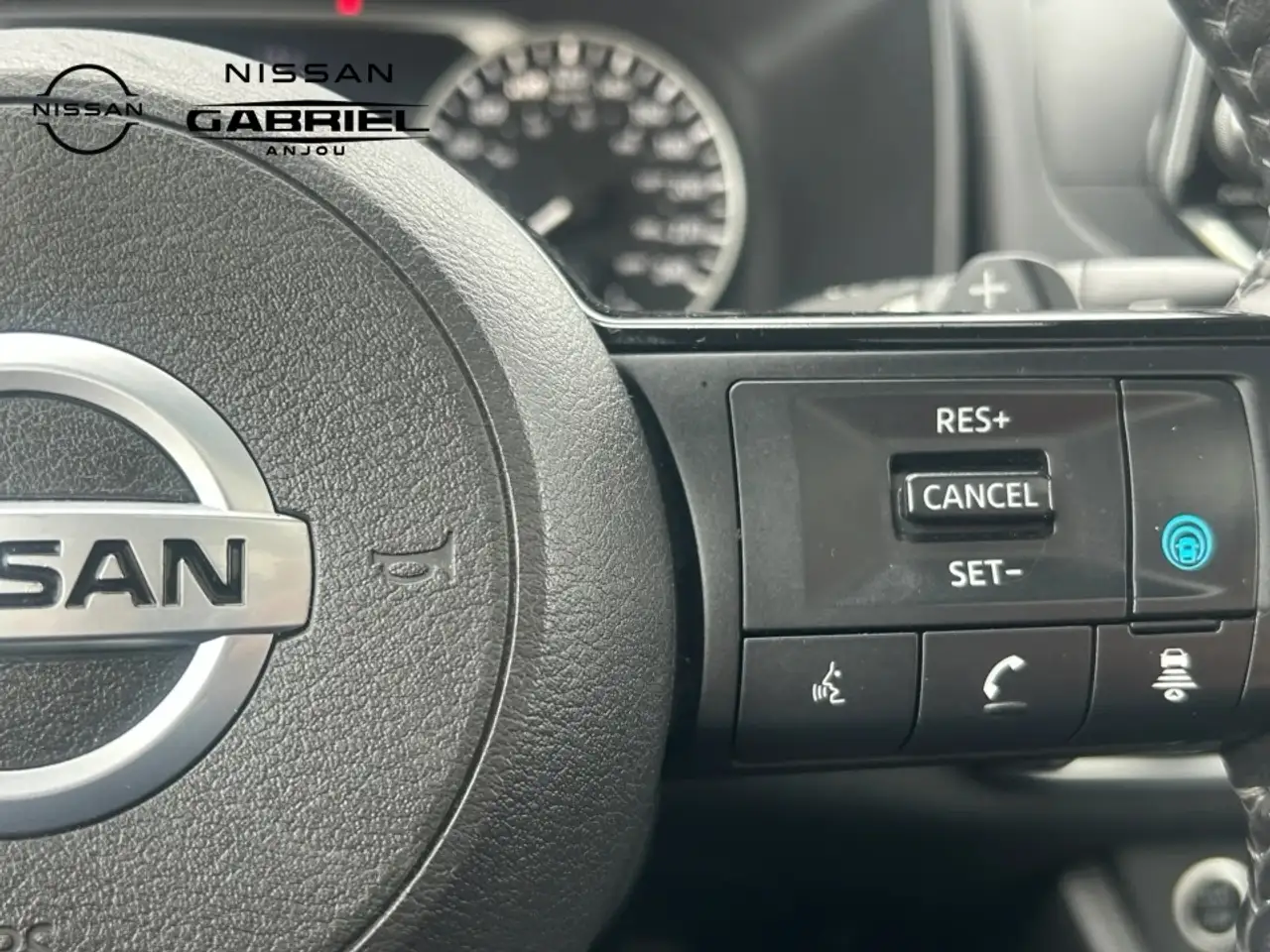 Nissan Rogue photo Nissan Rogue