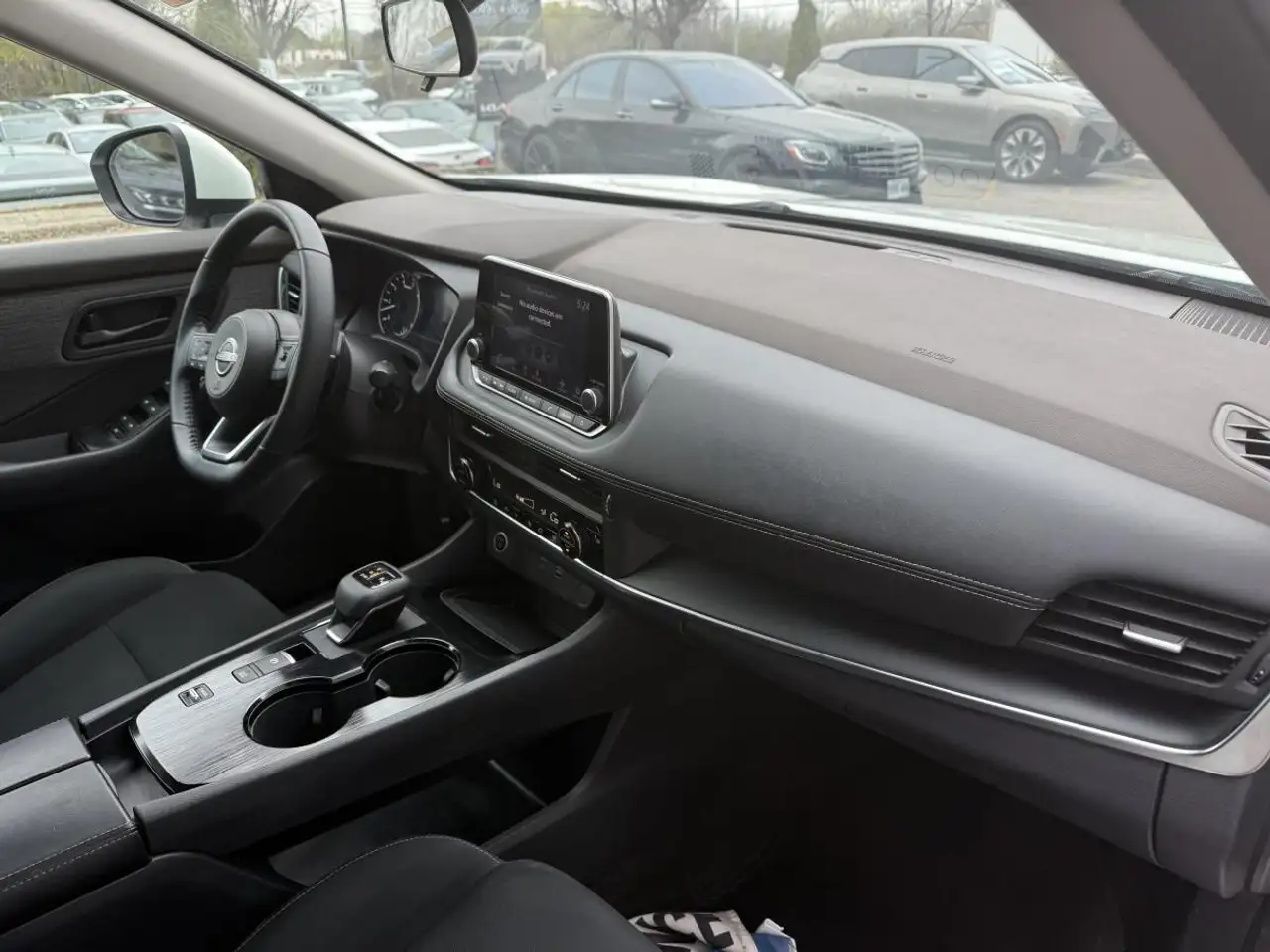Nissan Rogue photo Nissan Rogue