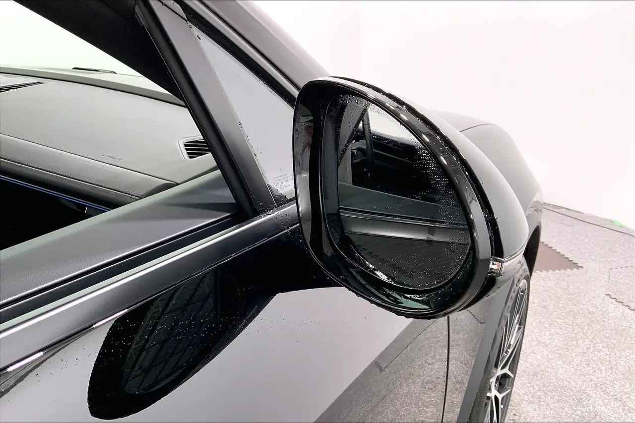 Porsche Macan снимка Porsche Macan