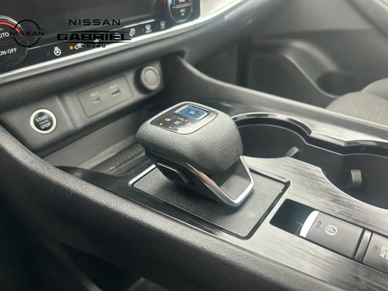 Nissan Rogue photo Nissan Rogue