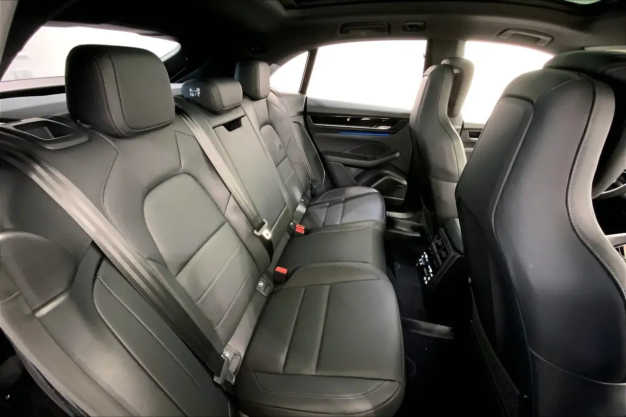 Porsche Macan снимка Porsche Macan