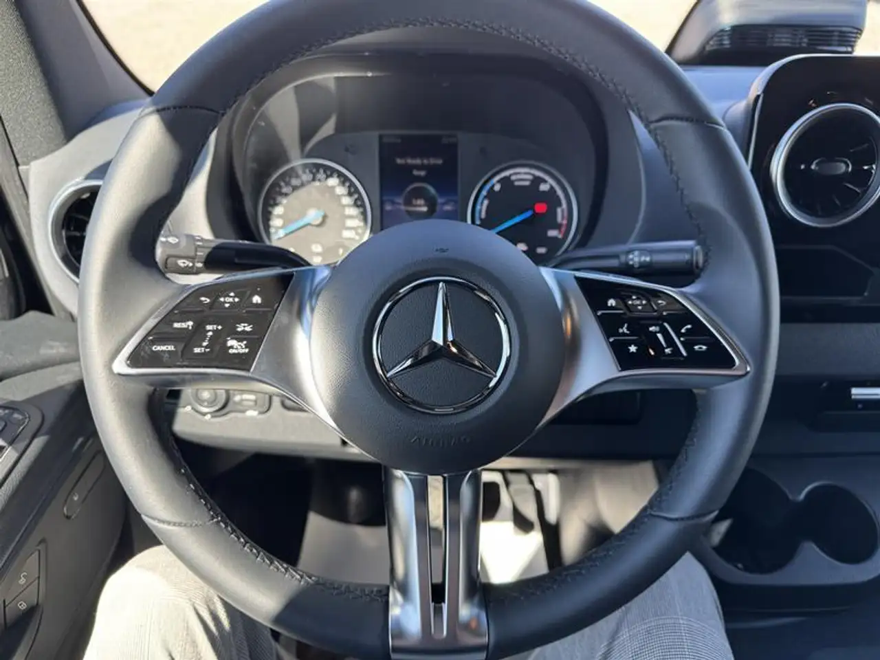 Mercedes-Benz eSprinter photo Mercedes-Benz eSprinter
