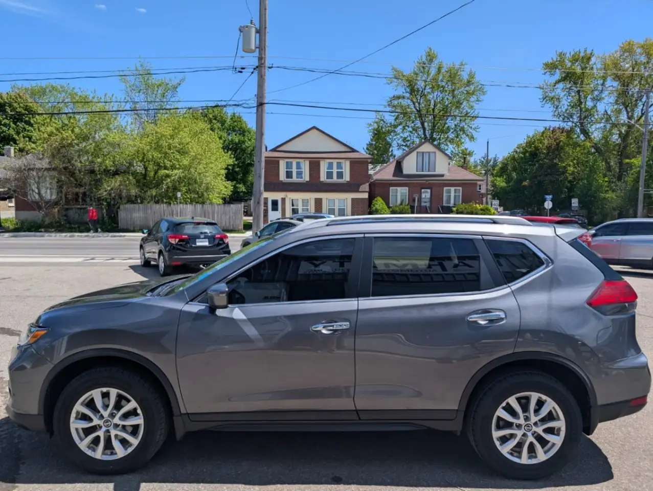 Nissan Rogue снимка Nissan Rogue