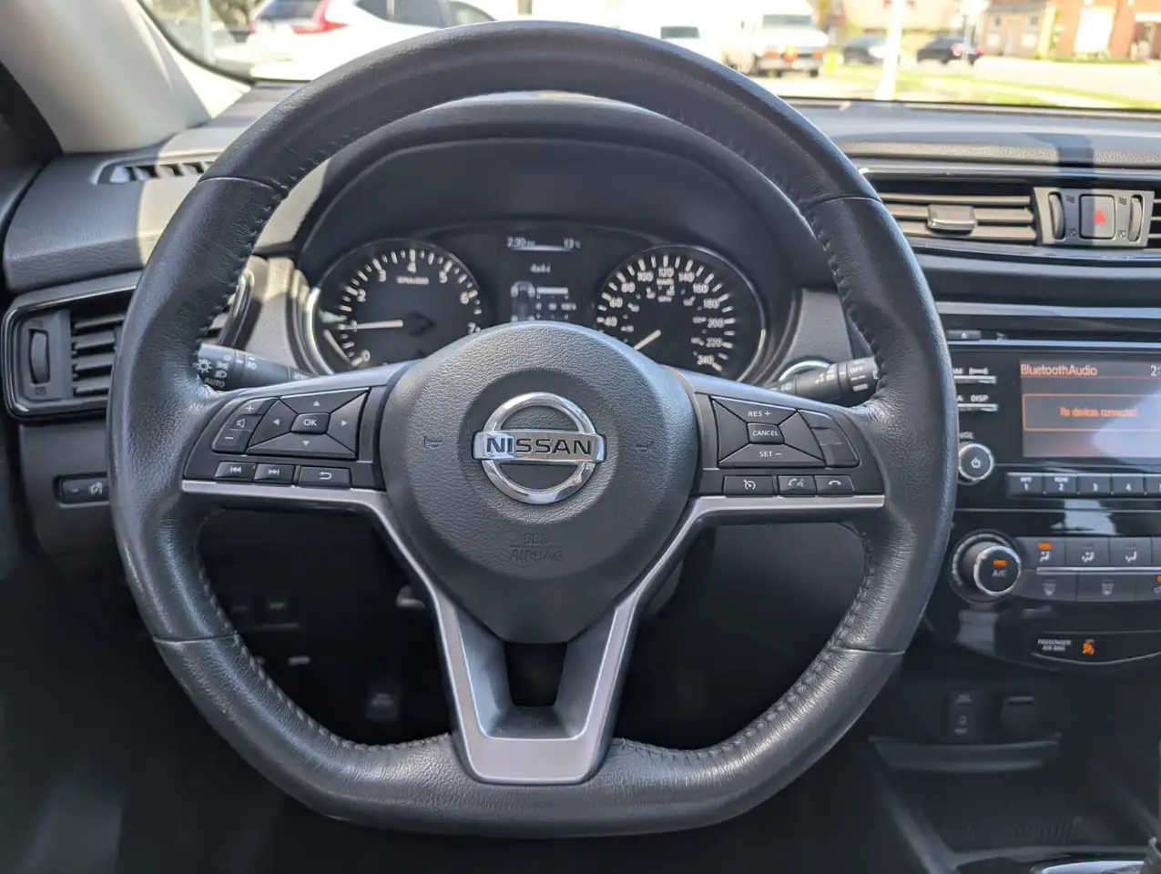 Nissan Rogue снимка Nissan Rogue