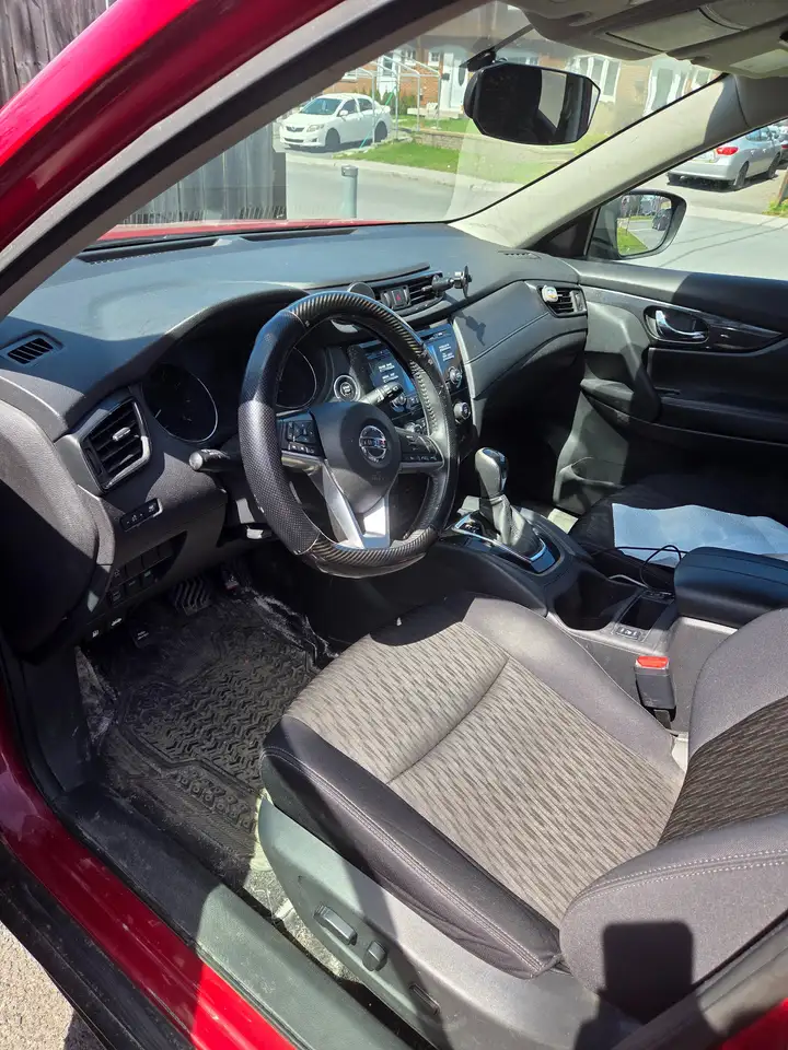 Nissan Rogue снимка Nissan Rogue