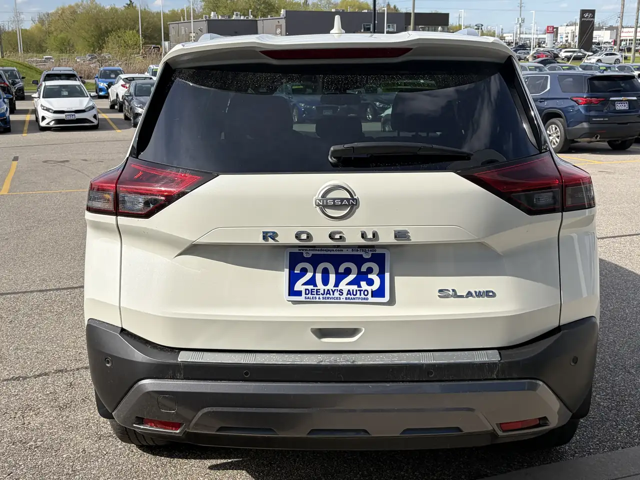 Nissan Rogue fotografie Nissan Rogue