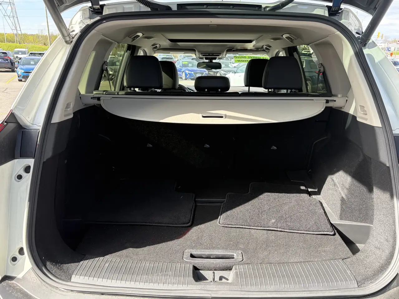 Nissan Rogue fotografie Nissan Rogue