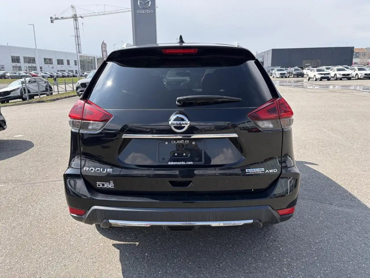 Nissan Rogue снимка Nissan Rogue
