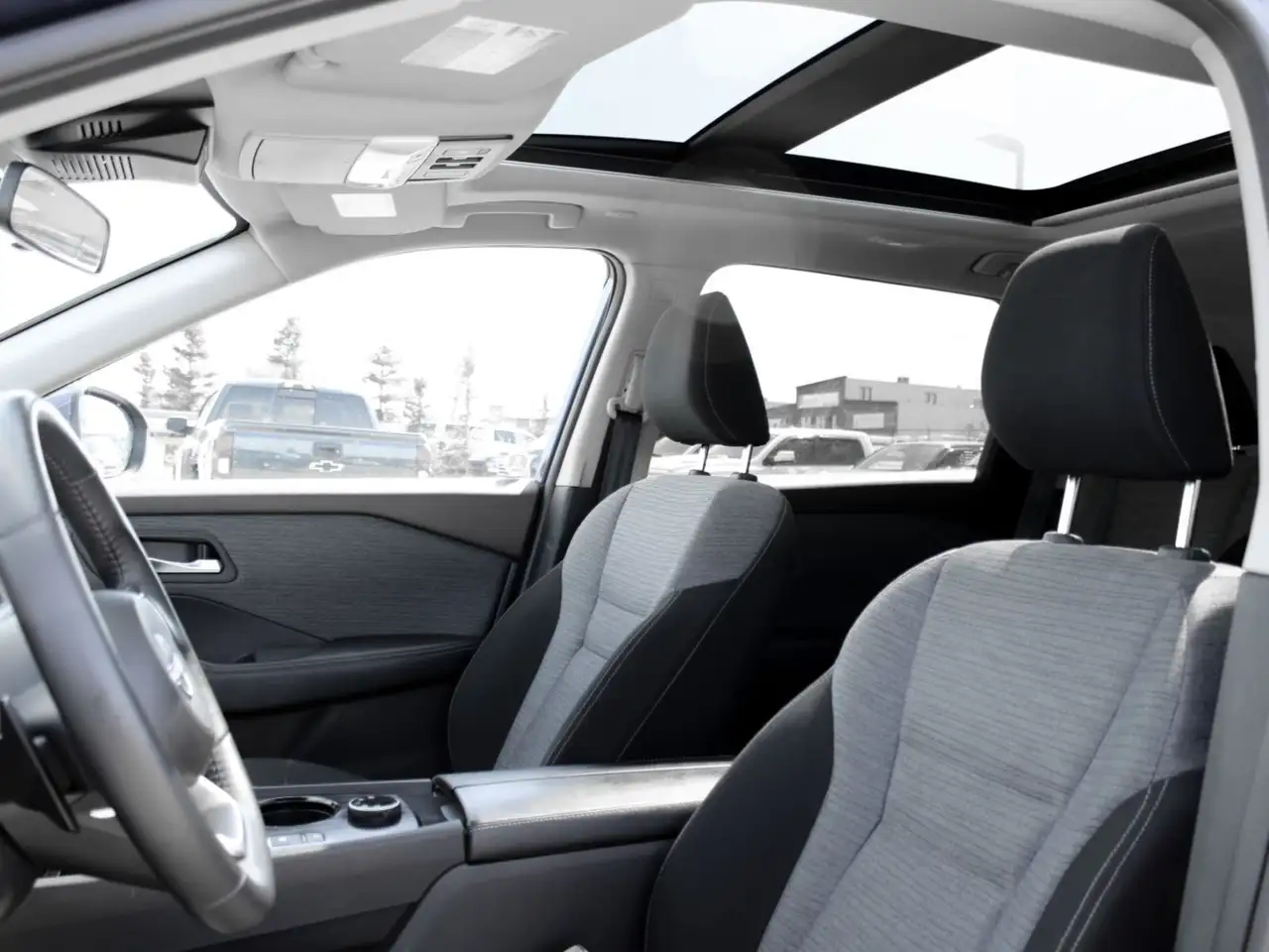 Nissan Rogue fotografie Nissan Rogue