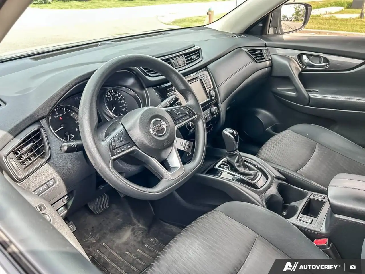 Nissan Rogue photo Nissan Rogue
