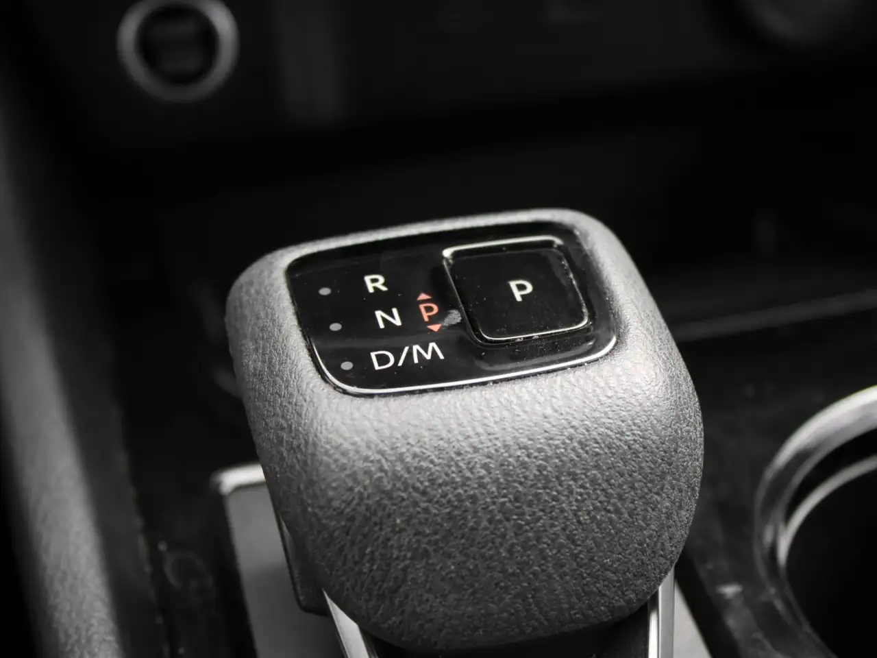 Nissan Rogue fotografie Nissan Rogue