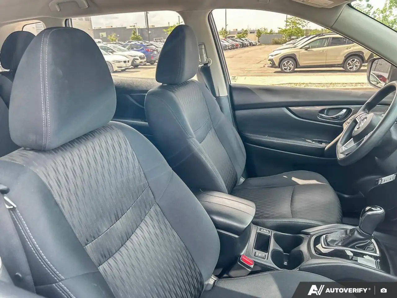 Nissan Rogue photo Nissan Rogue