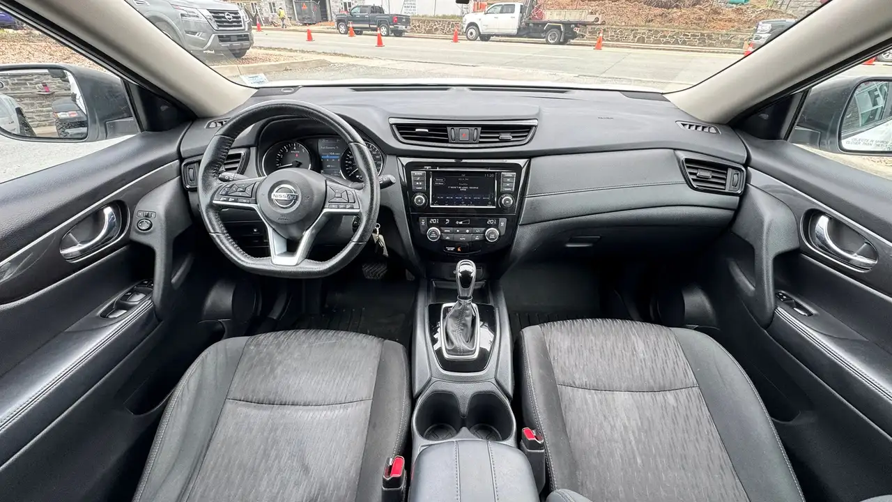 Nissan Rogue fotografie Nissan Rogue
