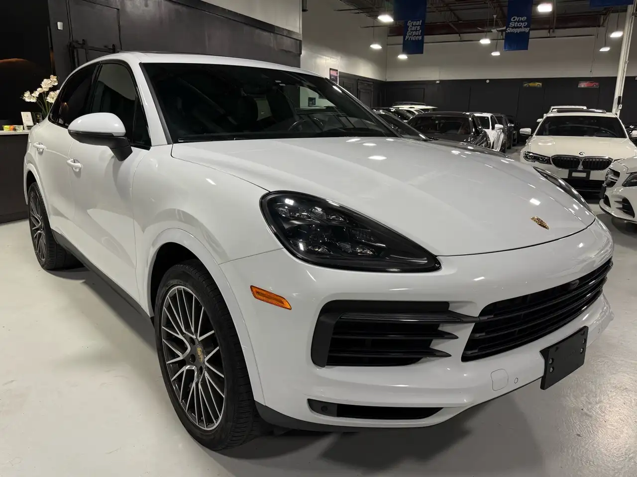 Porsche Cayenne photo Porsche Cayenne