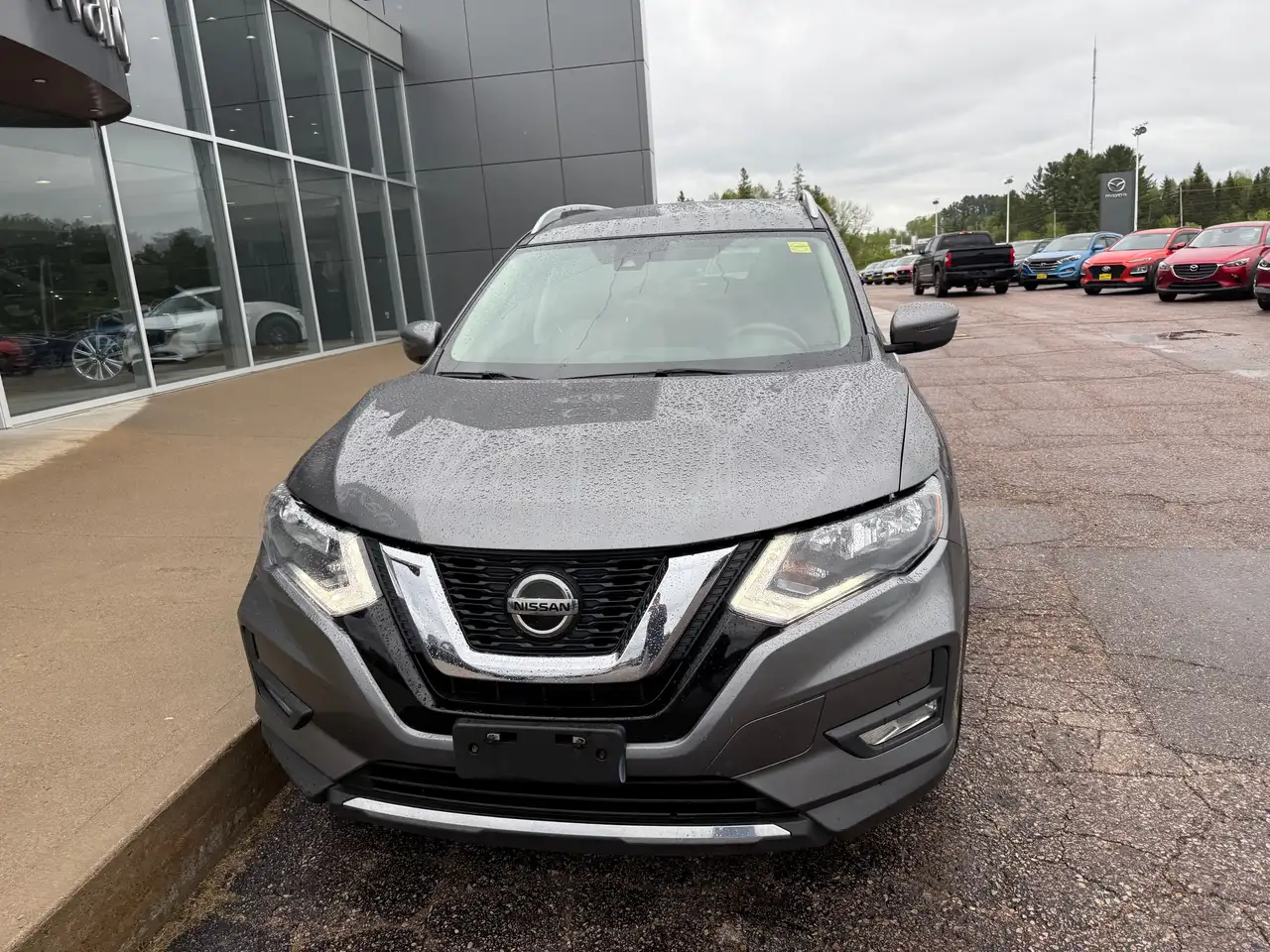 Nissan Rogue снимка Nissan Rogue