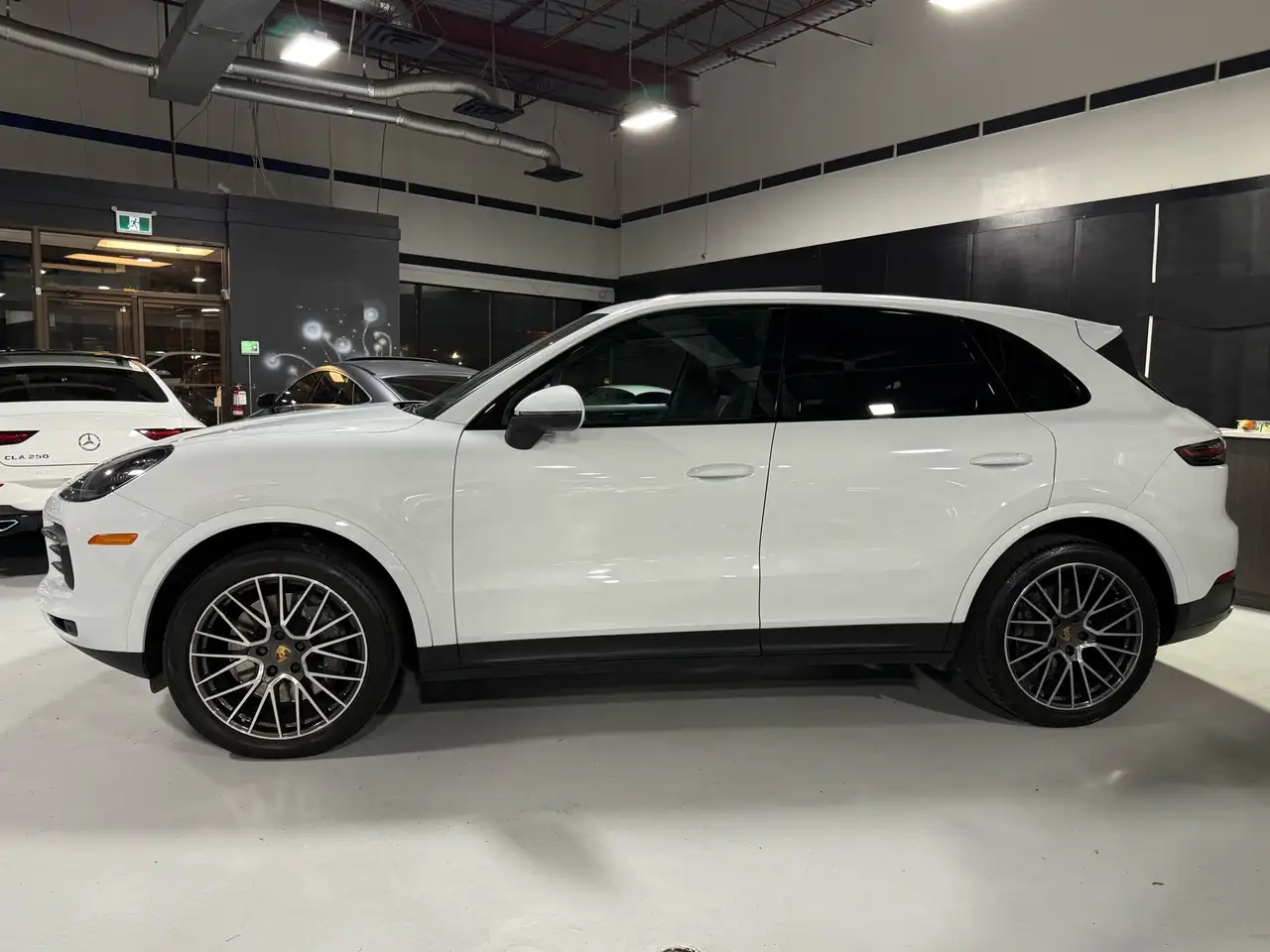 Porsche Cayenne photo Porsche Cayenne