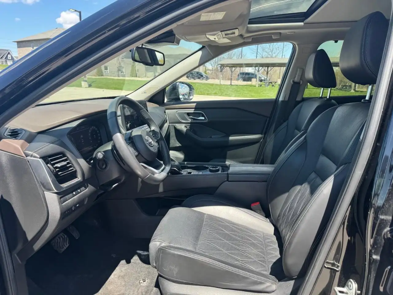 Nissan Rogue снимка Nissan Rogue