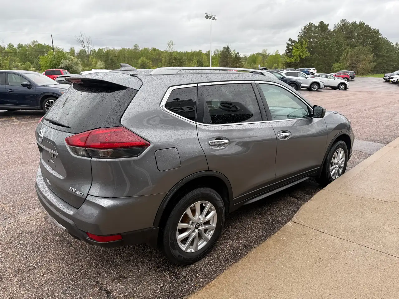 Nissan Rogue снимка Nissan Rogue