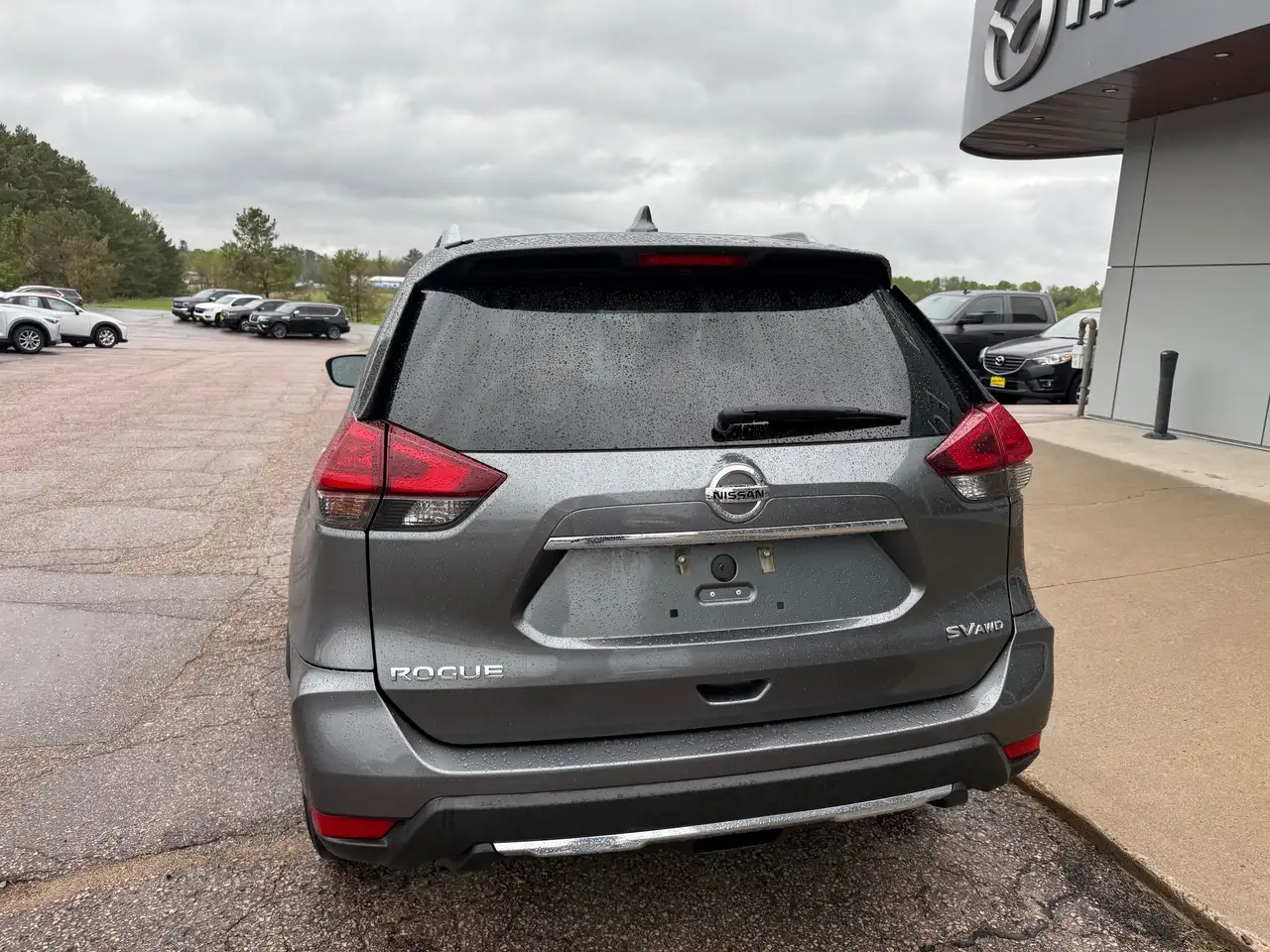 Nissan Rogue снимка Nissan Rogue