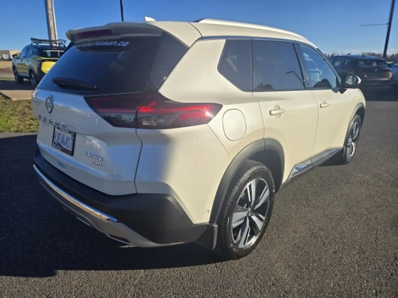 Nissan Rogue снимка Nissan Rogue