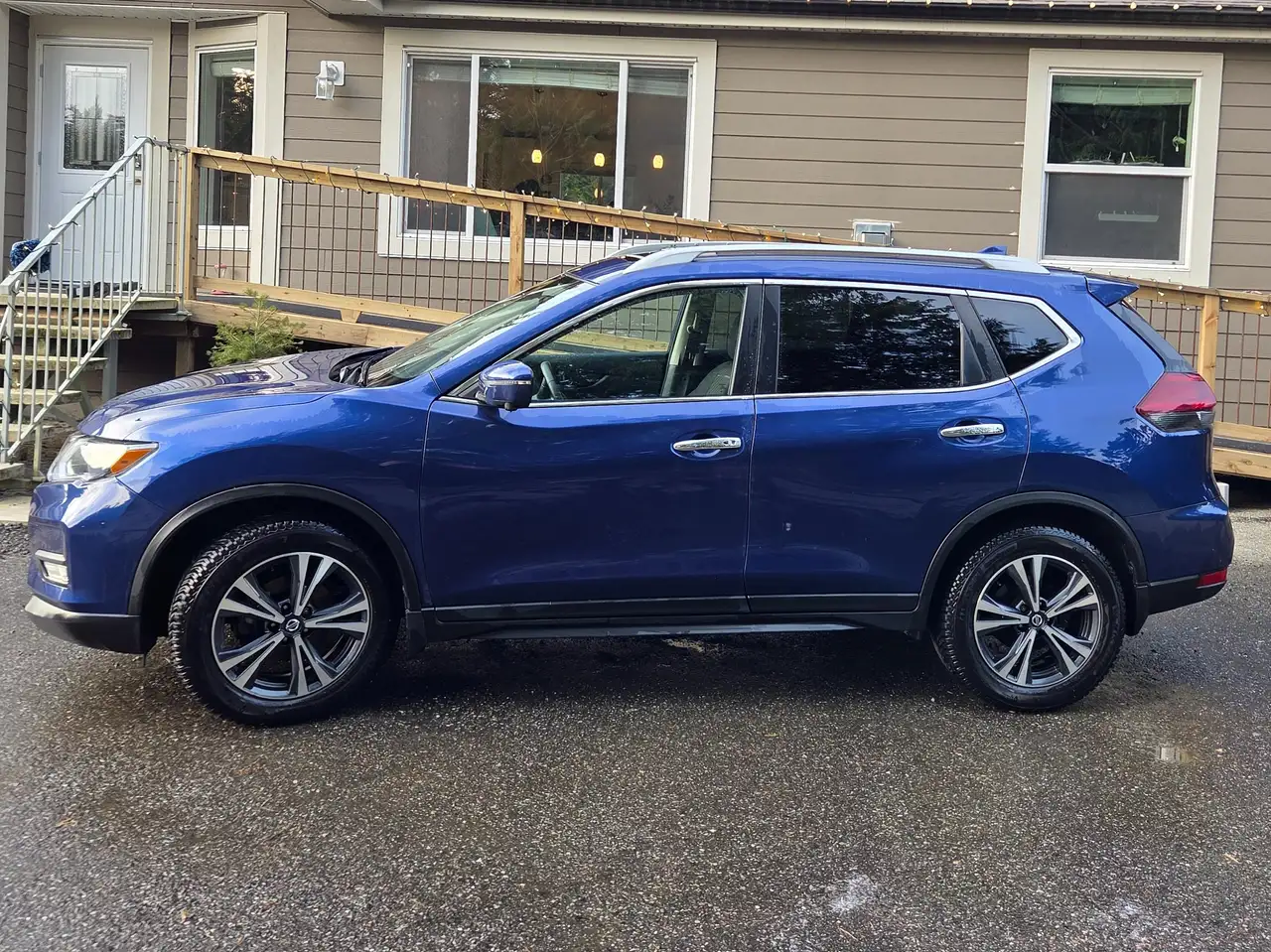 Nissan Rogue fotografie Nissan Rogue