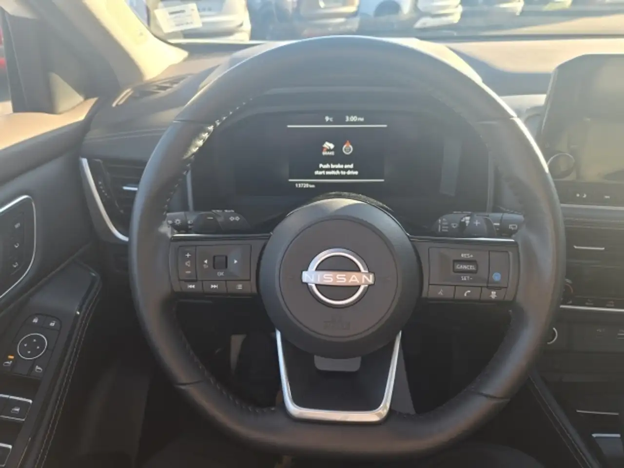 Nissan Rogue снимка Nissan Rogue