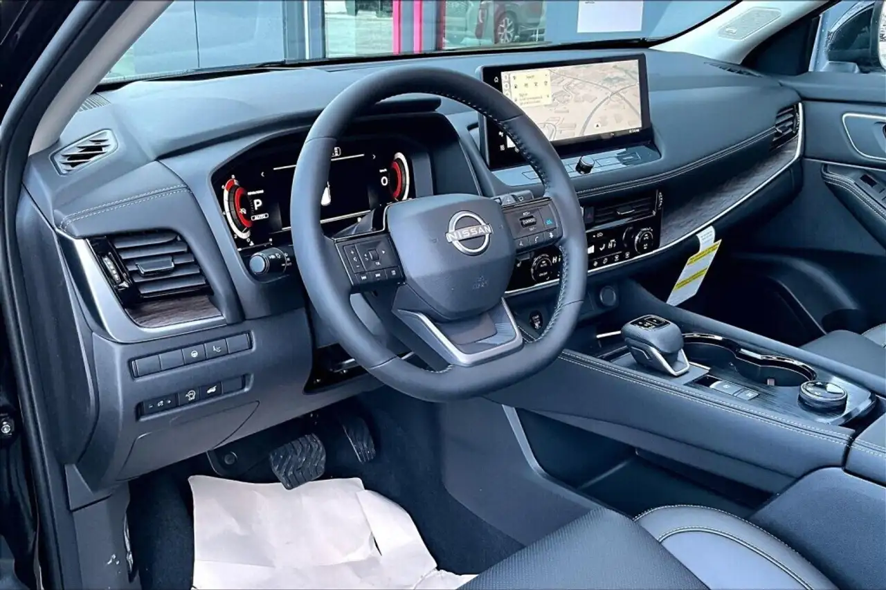 Nissan Rogue снимка Nissan Rogue