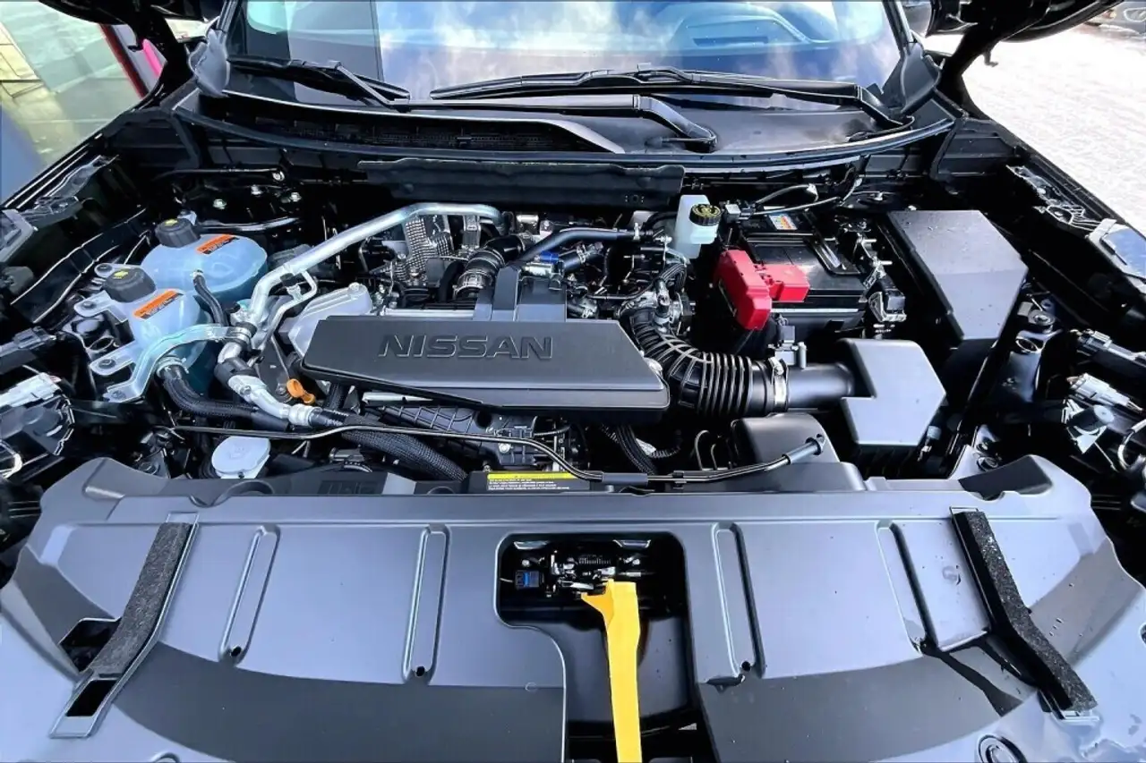 Nissan Rogue снимка Nissan Rogue