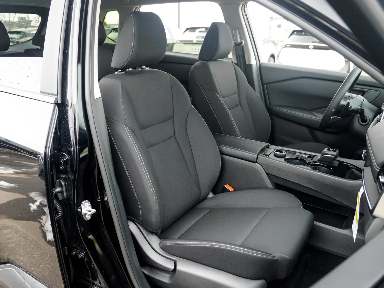 Nissan Rogue fotografie Nissan Rogue