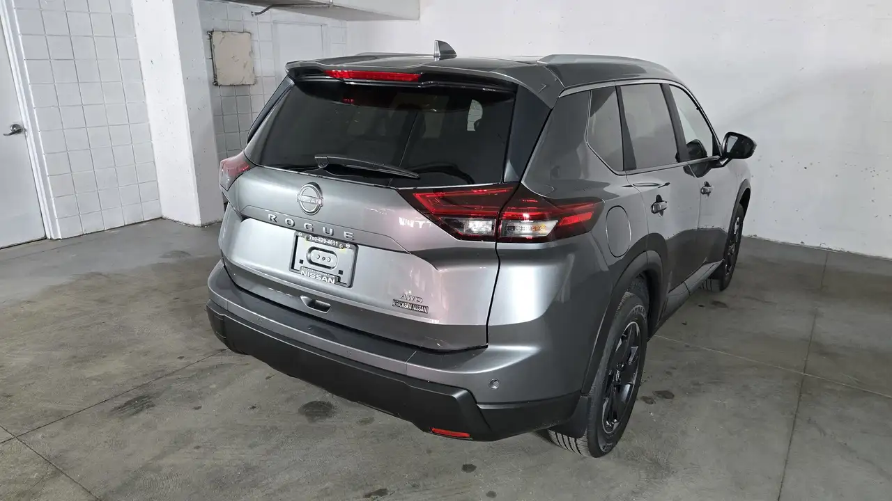 Nissan Rogue снимка Nissan Rogue