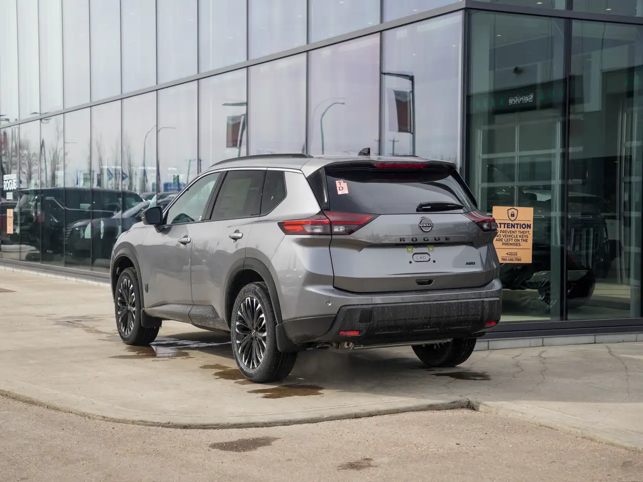 Nissan Rogue снимка Nissan Rogue