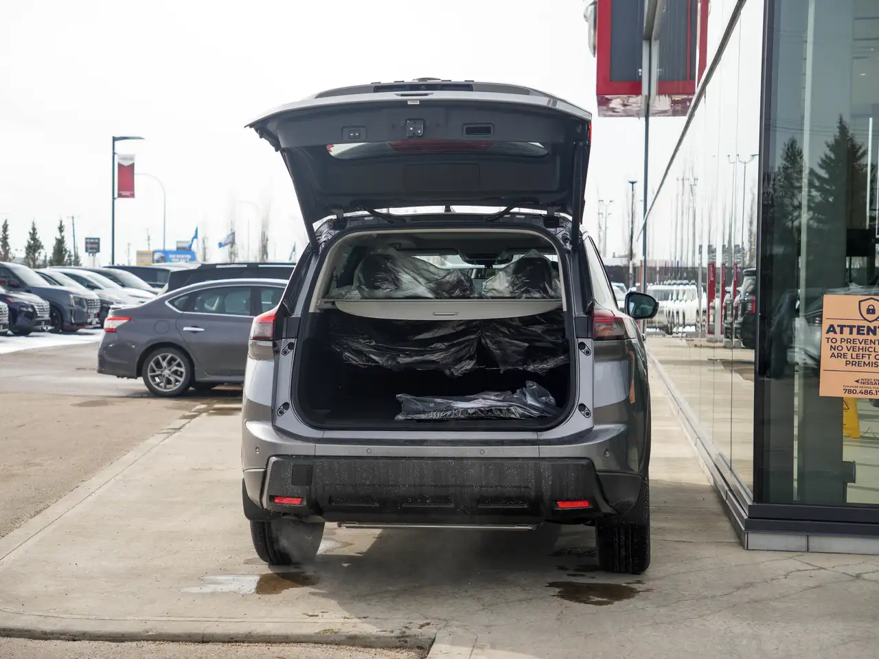 Nissan Rogue снимка Nissan Rogue