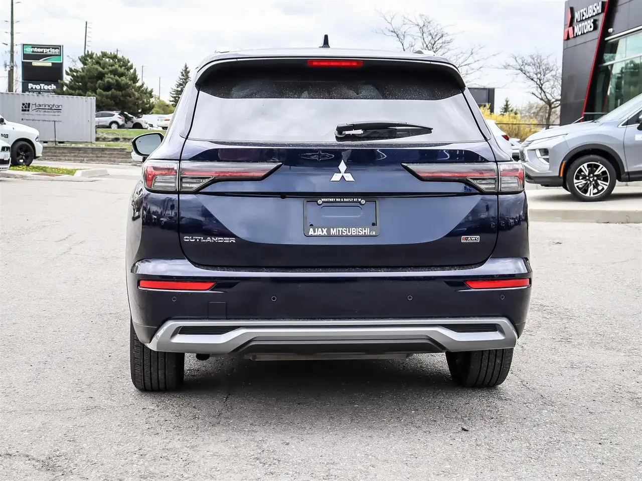 Mitsubishi Outlander снимка Mitsubishi Outlander