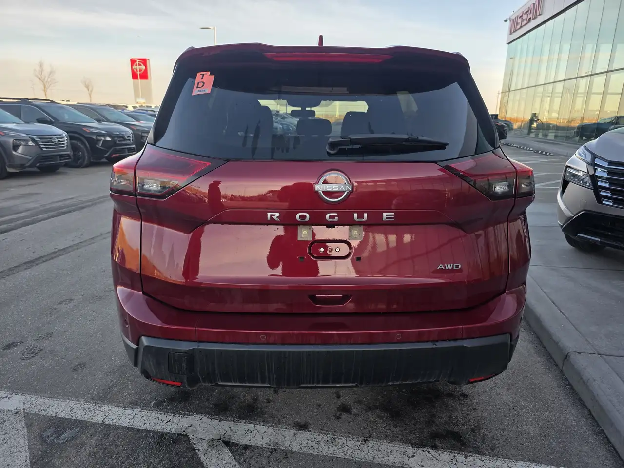 Nissan Rogue снимка Nissan Rogue