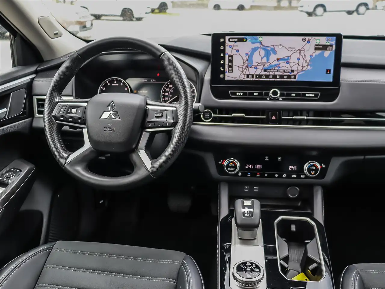 Mitsubishi Outlander снимка Mitsubishi Outlander