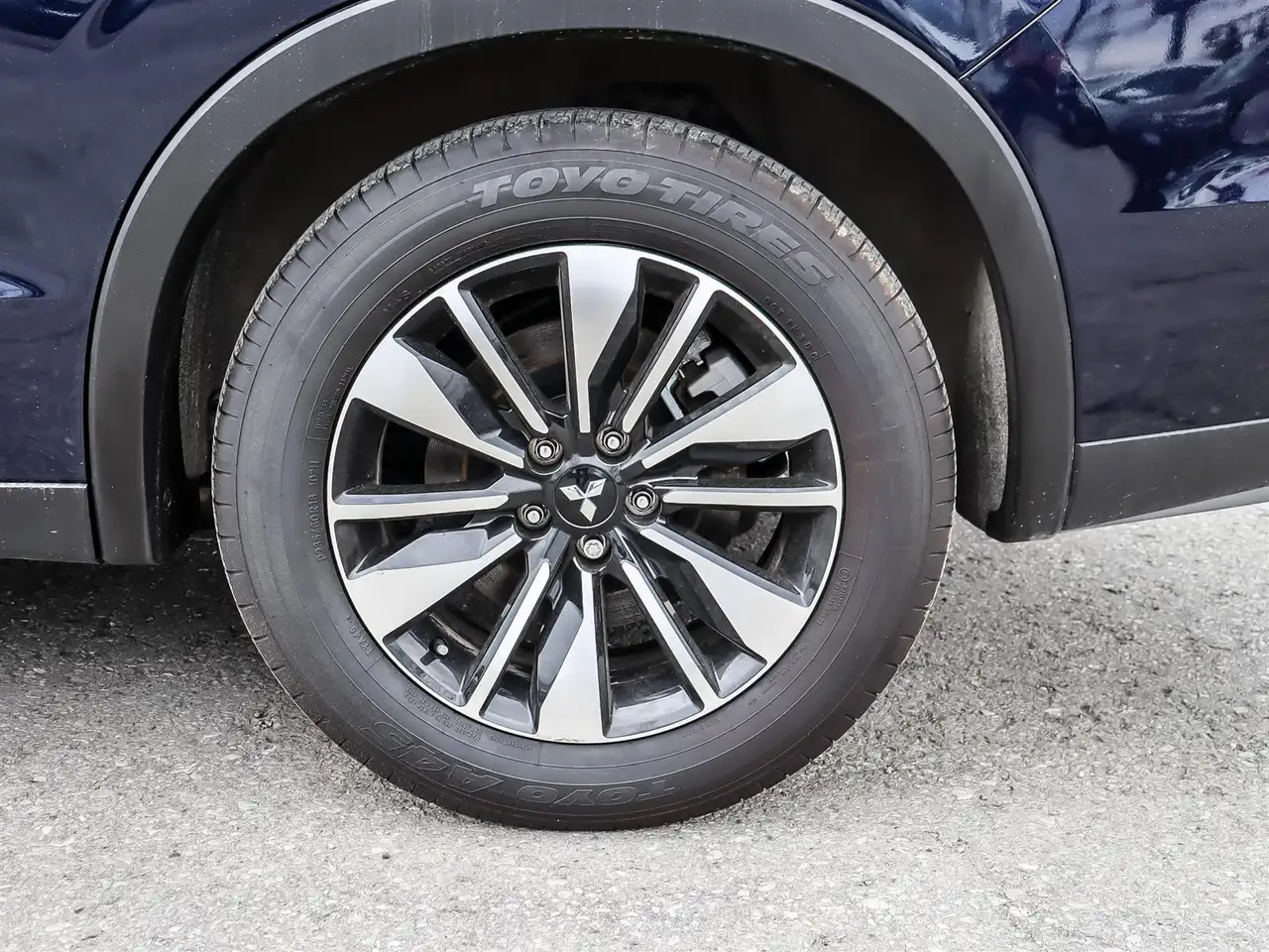 Mitsubishi Outlander снимка Mitsubishi Outlander