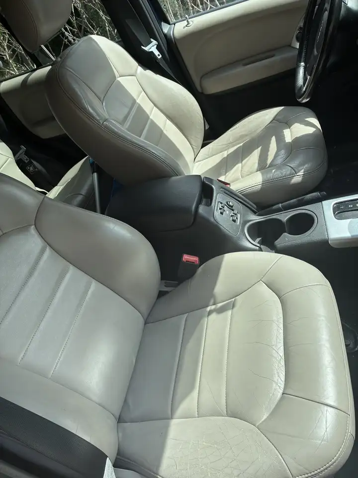 Jeep Liberty снимка Jeep Liberty