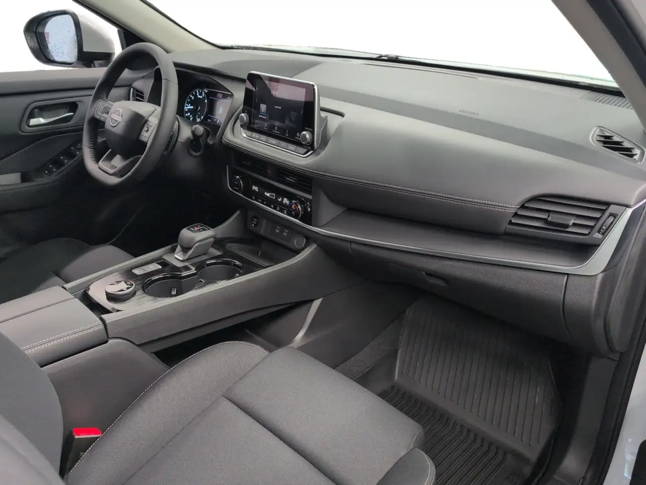 Nissan Rogue photo Nissan Rogue
