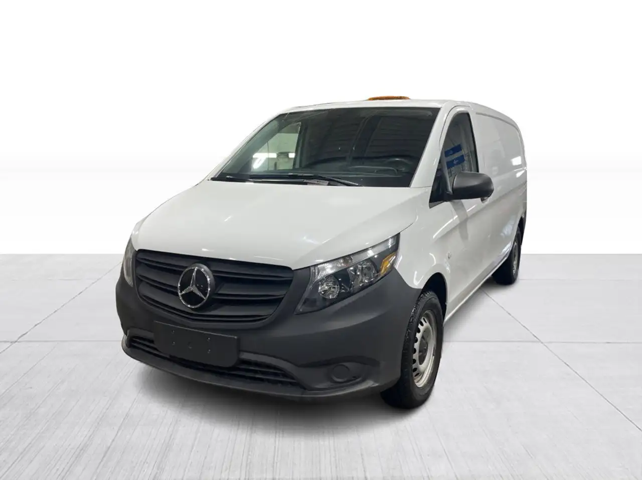 Mercedes-Benz Metris Cargo Van снимка Mercedes-Benz Metris Cargo Van