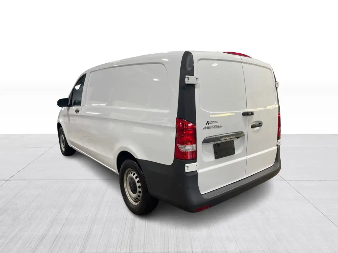 Mercedes-Benz Metris Cargo Van снимка Mercedes-Benz Metris Cargo Van