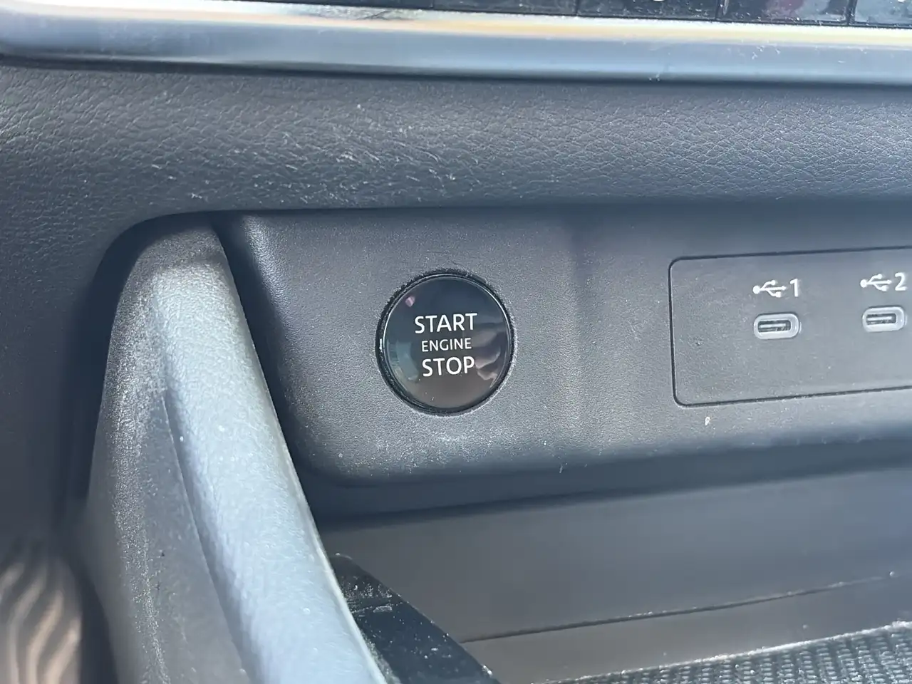 Nissan Rogue photo Nissan Rogue