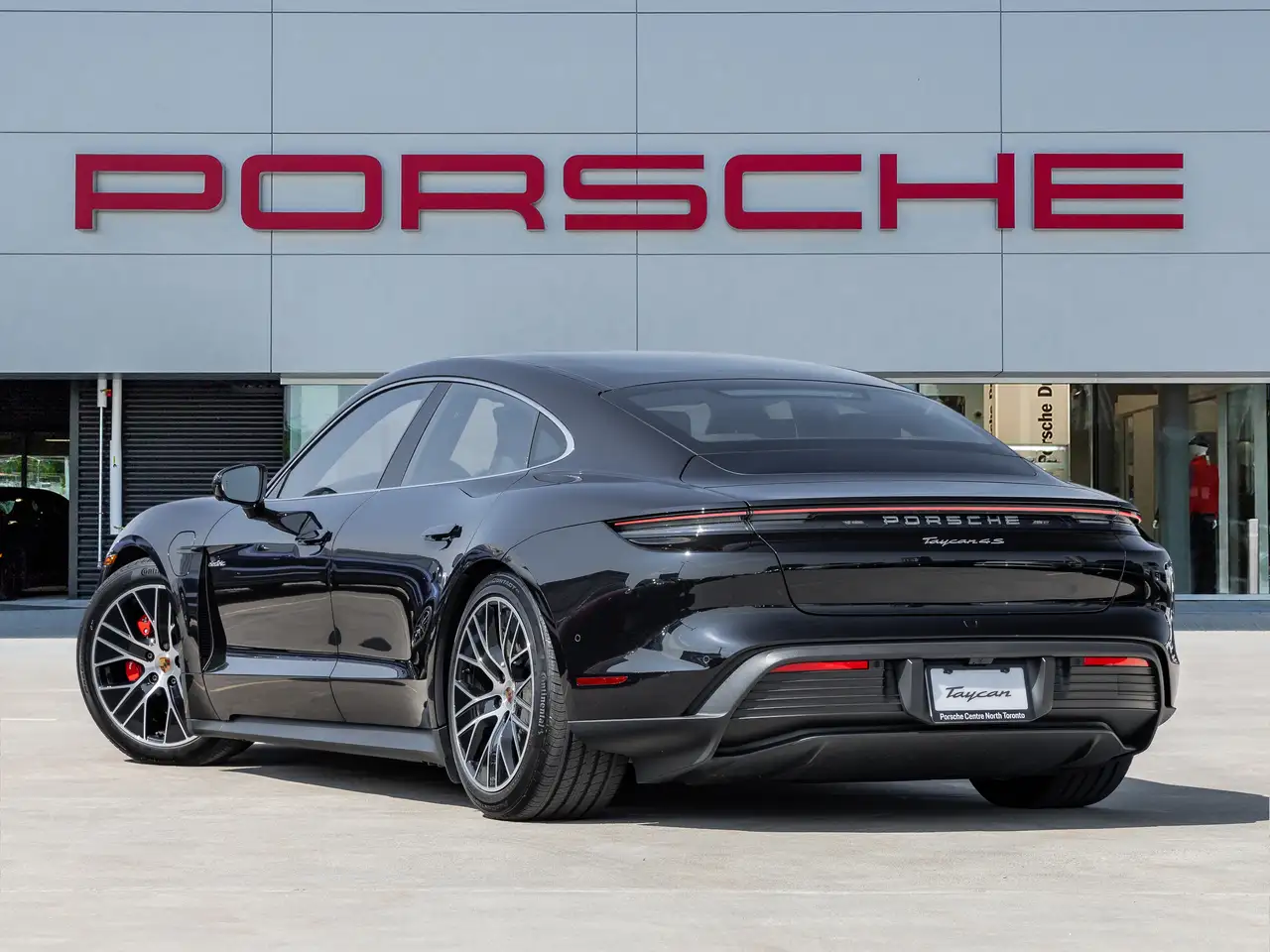 Porsche Taycan снимка Porsche Taycan