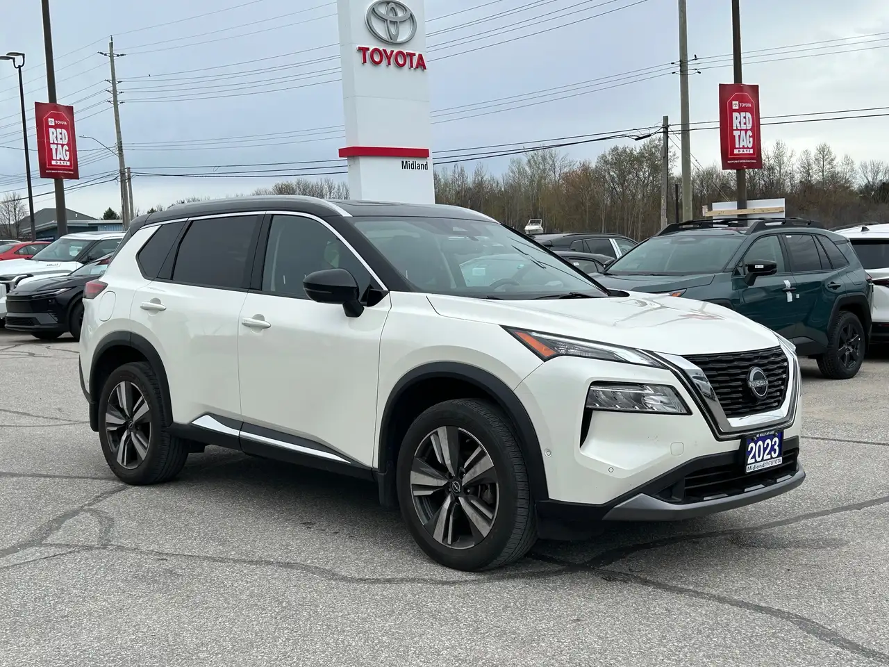 Nissan Rogue снимка Nissan Rogue