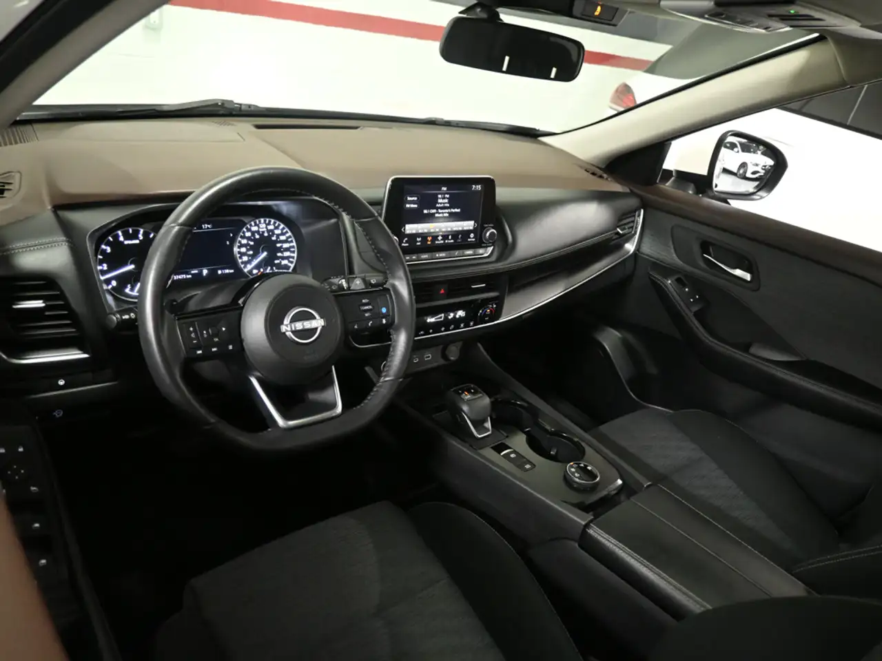 Nissan Rogue fotografie Nissan Rogue