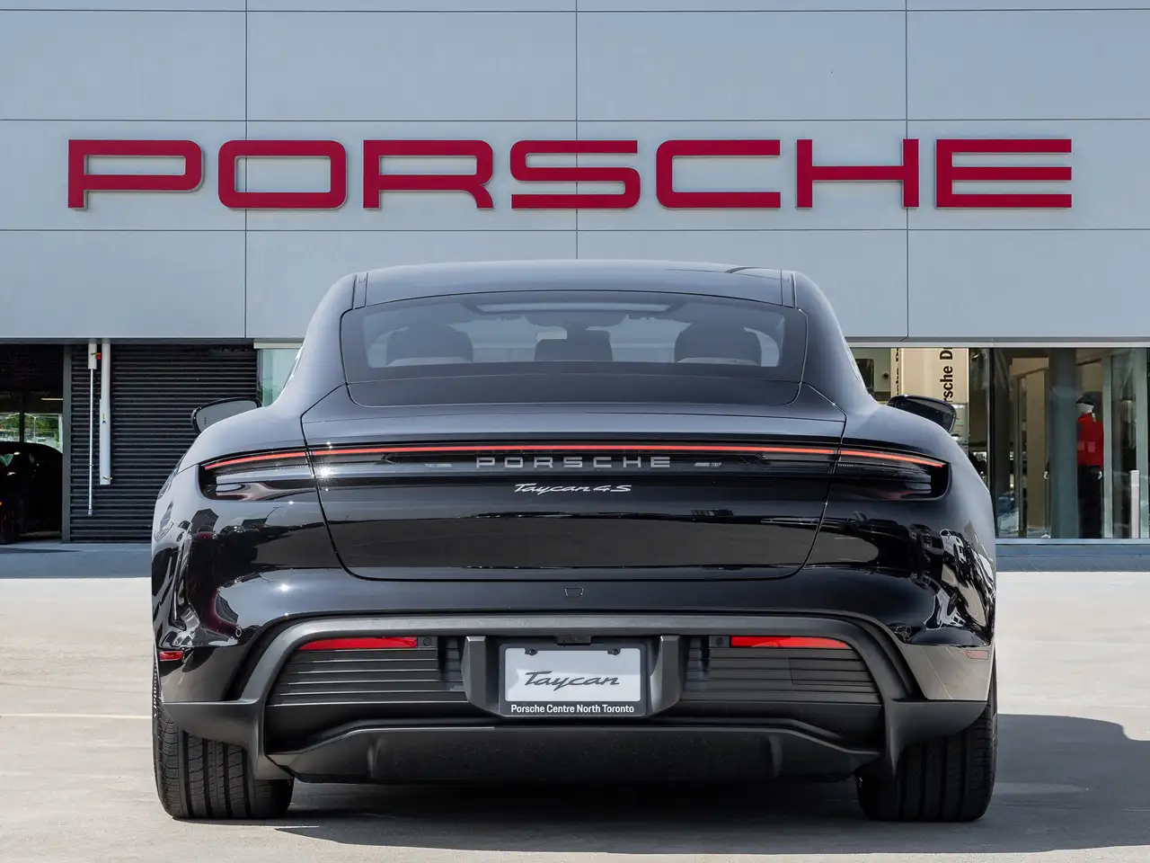 Porsche Taycan снимка Porsche Taycan